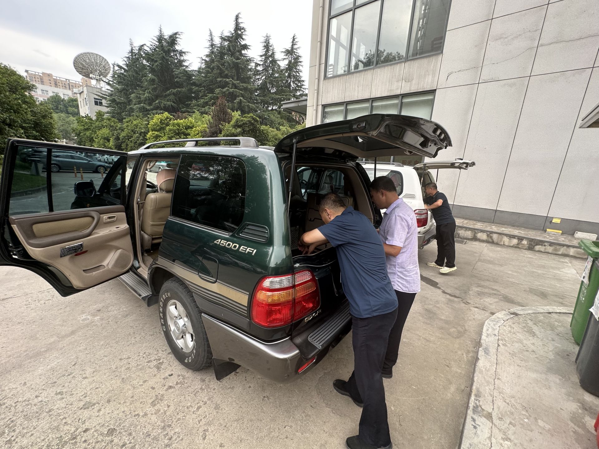 正在上传... 5deb14b48ad36f67565f40e28bd6d172.jpeg