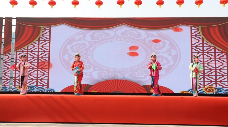 正在上传... ac7fd1075d0eb013c0c1686f1039c1f7.jpg