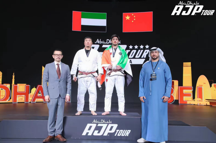 正在上传... ce6eff4b1e32a2b4e737007129a1b5d7.png