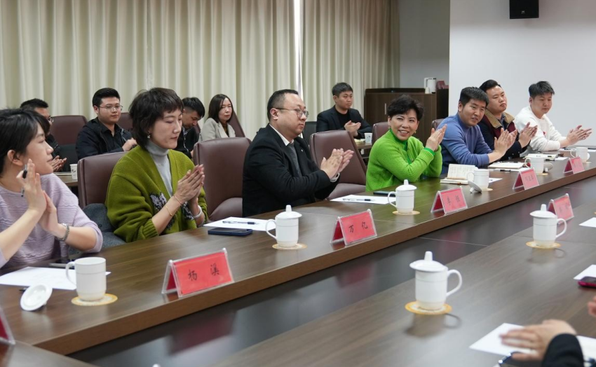 正在上传... fd1c24b7d761ed316f53cfe20e0a3d63.png